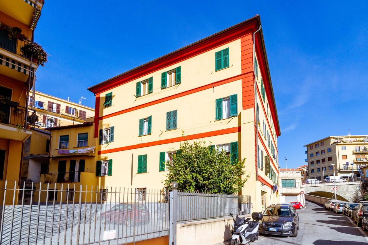 Casa Zaretta Apartment อิมเปรีอา ภายนอก รูปภาพ